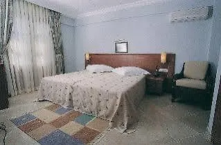 Dostlari Evi ホテル *