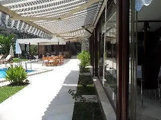 ホテル Dostlari Evi ダルヤン